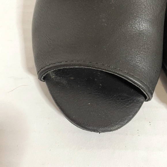 Sugar Rosetta Womens Black 6 M 1.5" Heel Block Style Sandals Shoes - Picture 6 of 12